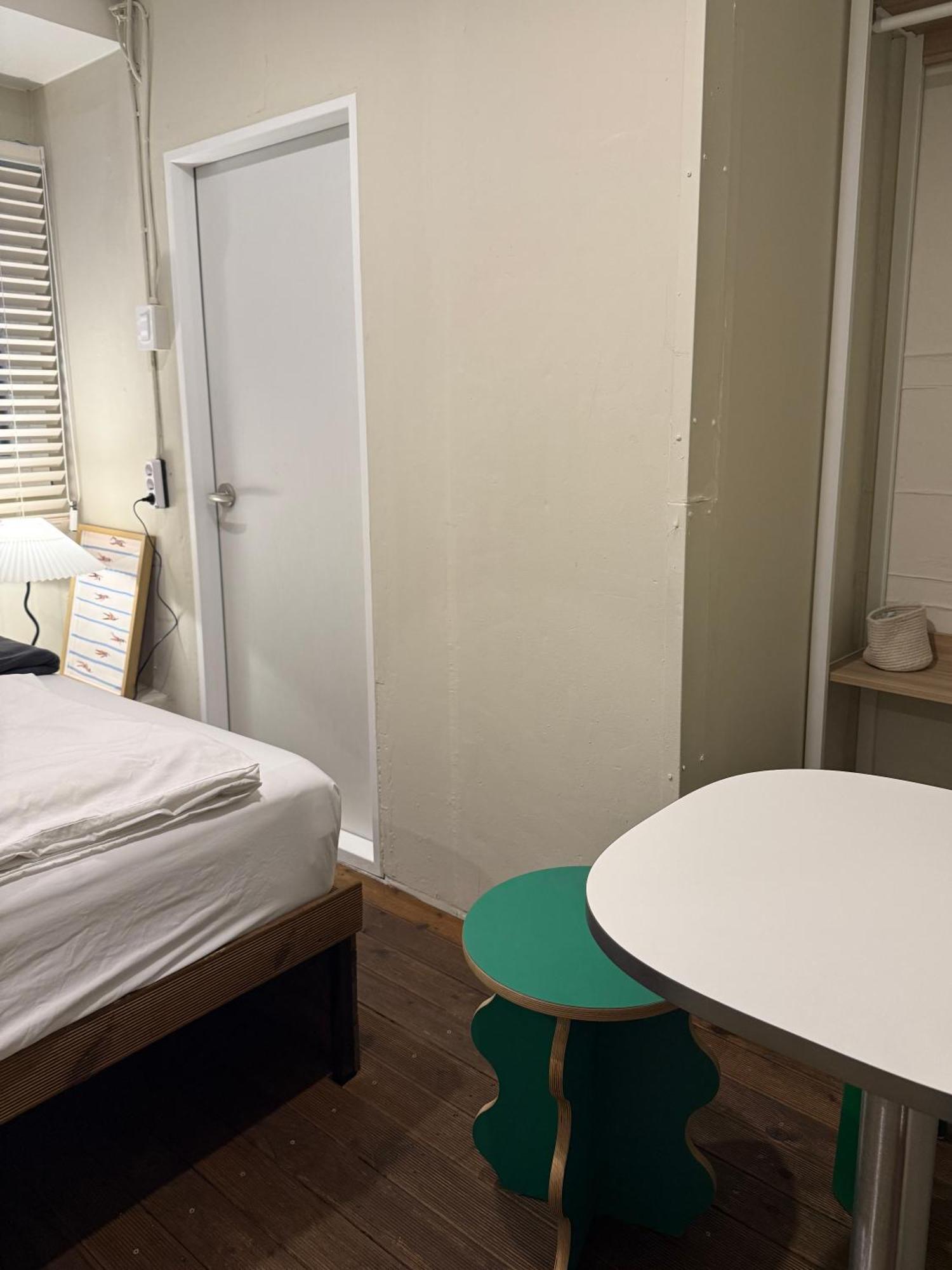 Hostel Sounds Itaewon Seoul
